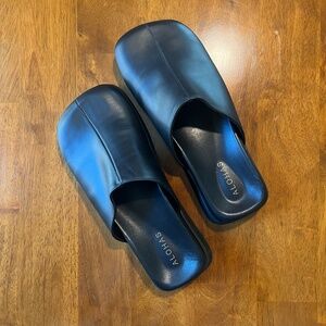 Alohas Whiz Mule Black Leather size 38